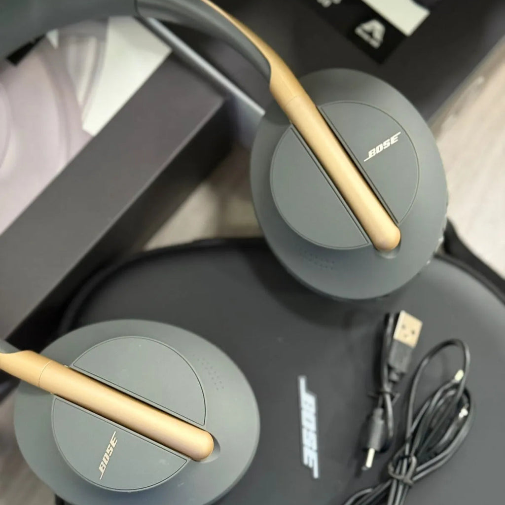 Audífonos Bose 700 Tipo Diadema con Cancelación de Ruido Total y Bluetooth