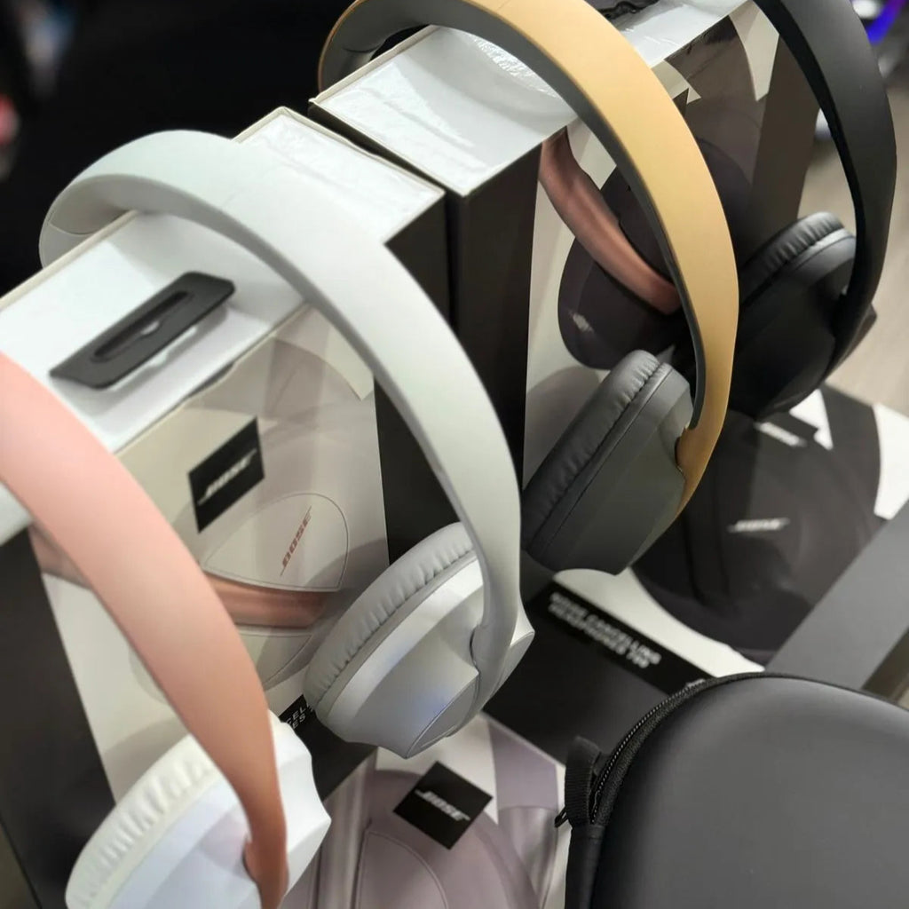 Audífonos Bose 700 Tipo Diadema con Cancelación de Ruido Total y Bluetooth
